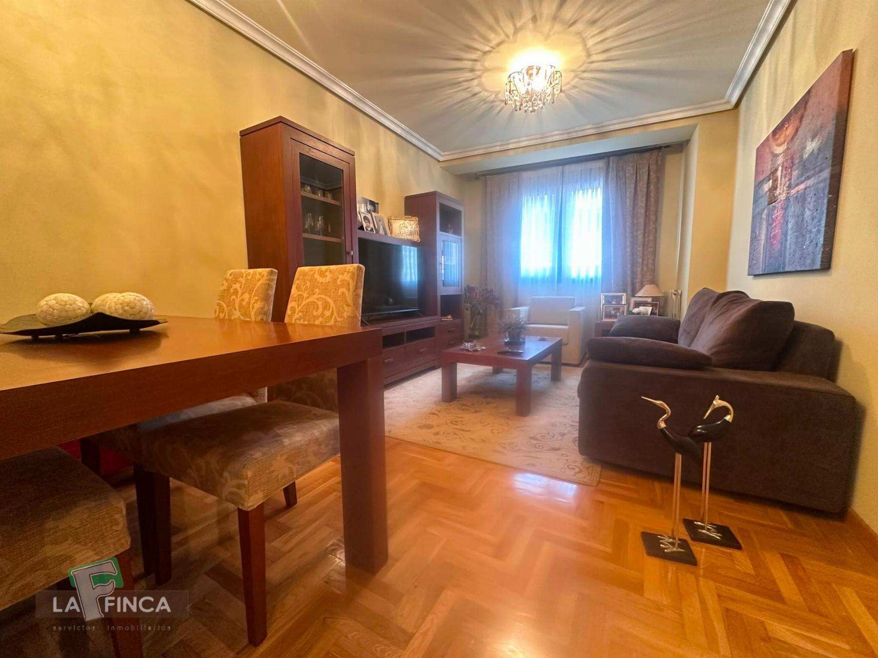 Venta de piso en Oviedo