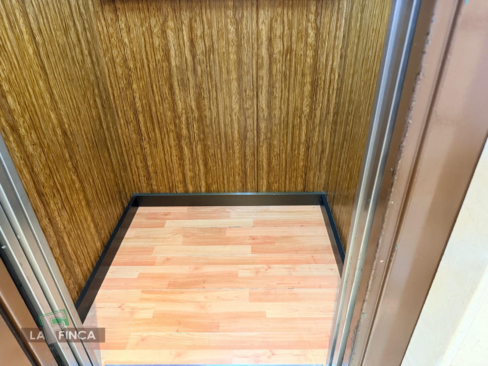 Venta de piso en Castrillón