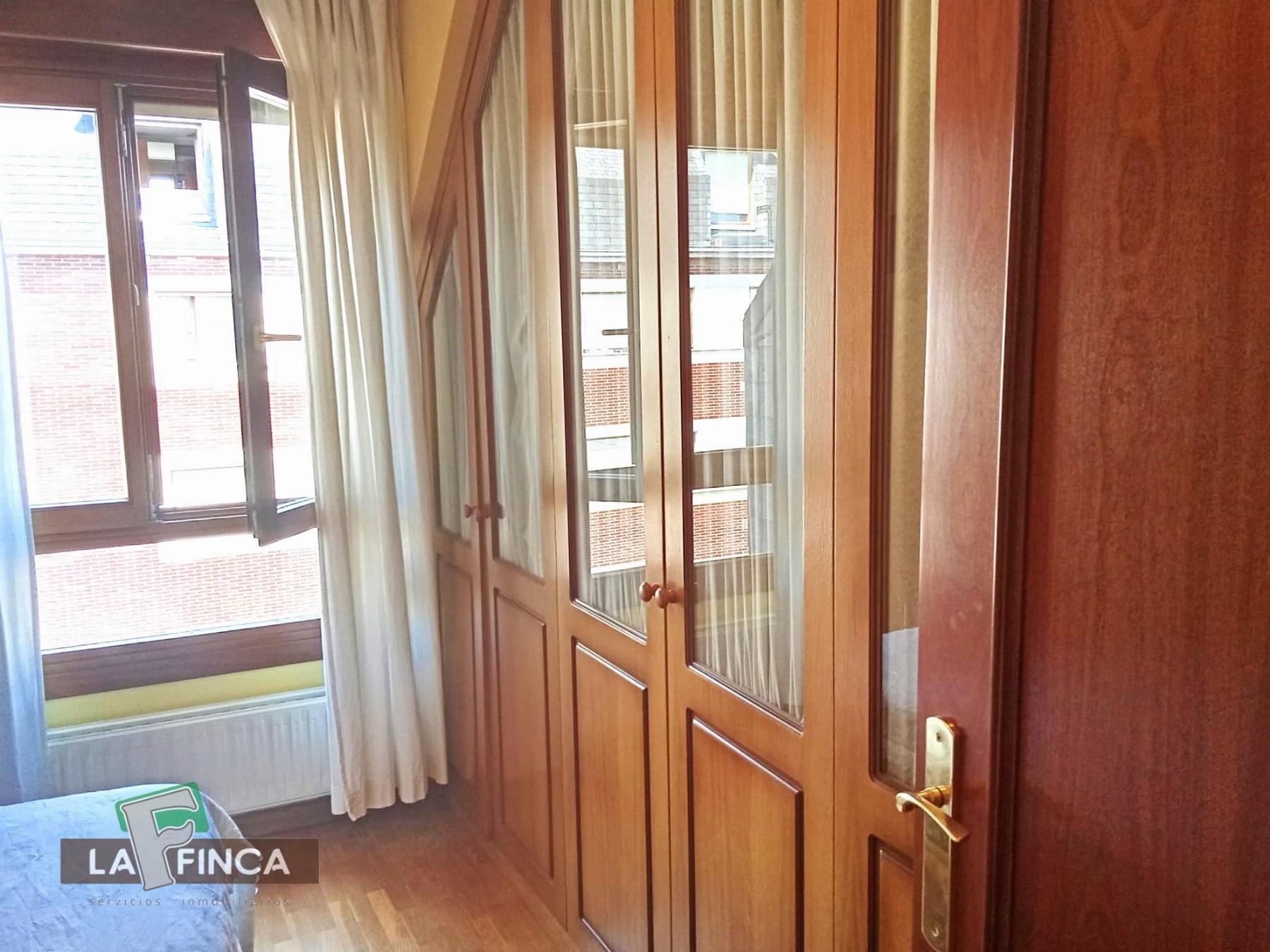 Venta de piso en Oviedo