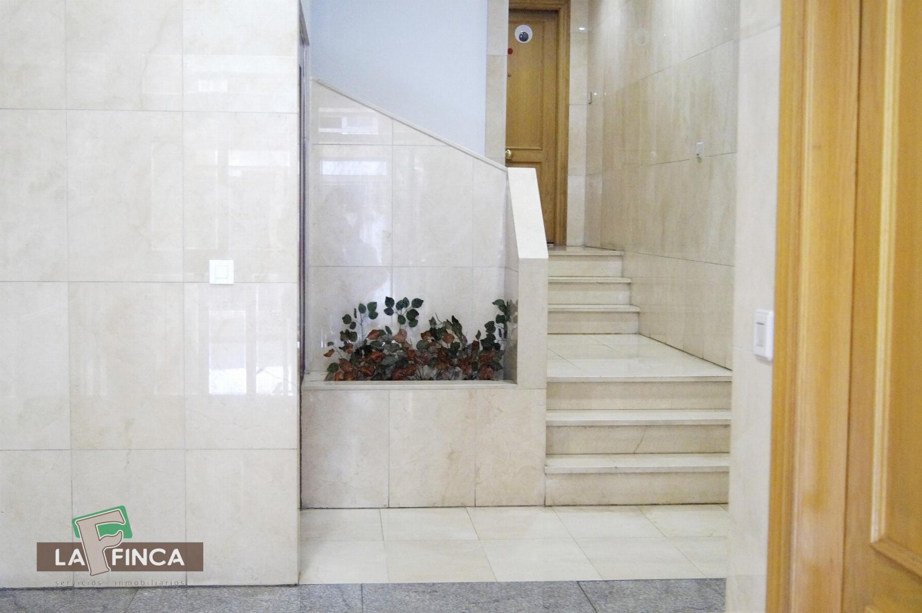 Venta de estudio en Oviedo