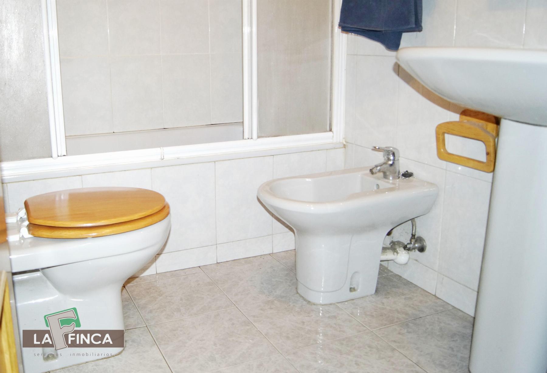 Venta de estudio en Oviedo