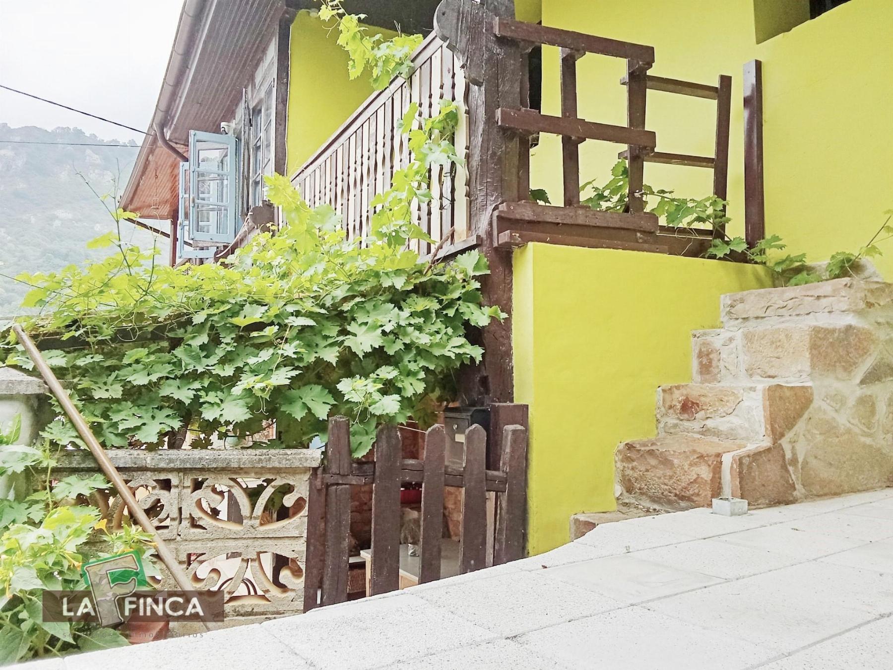 Venta de casa en Quirós