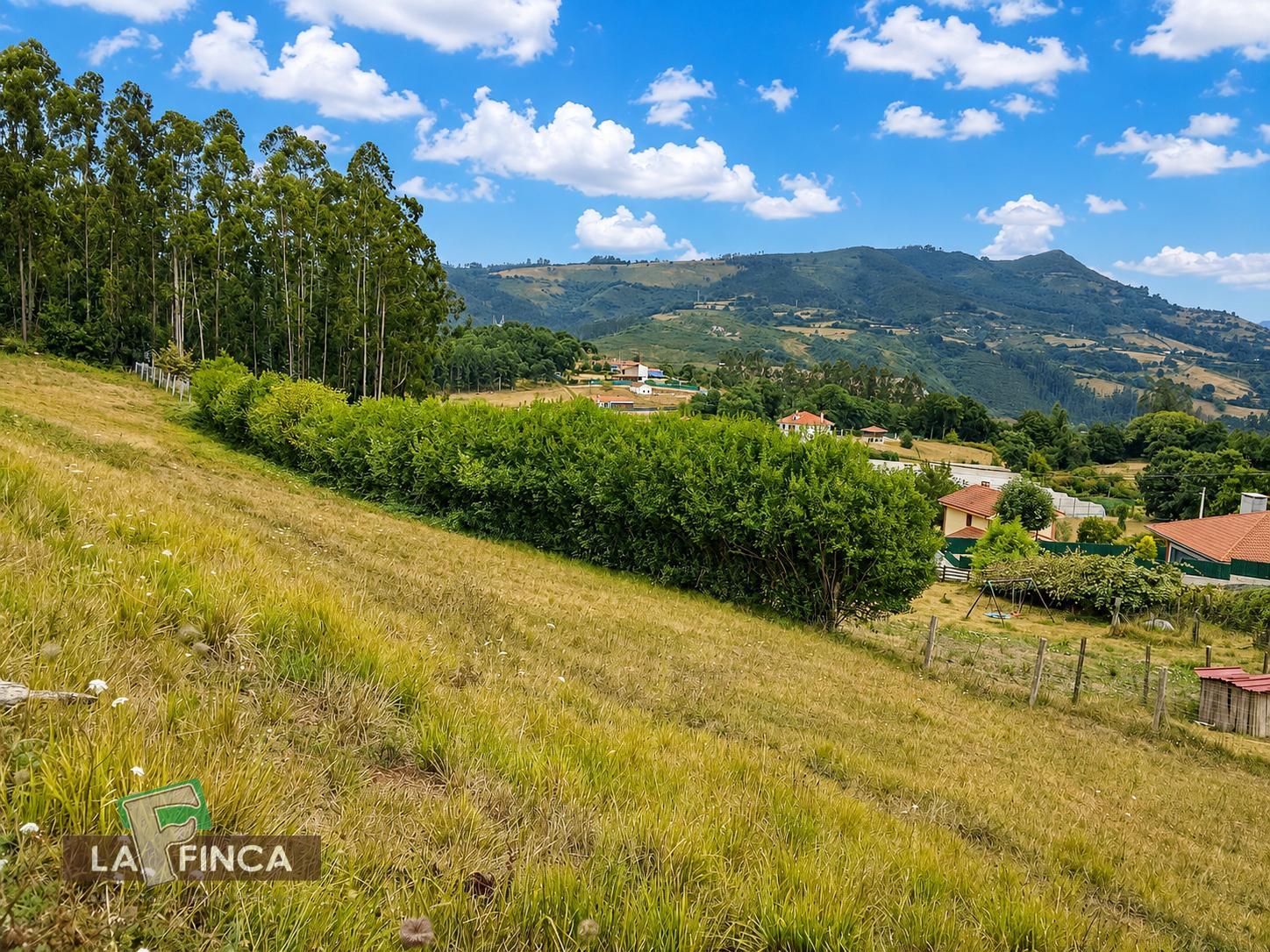 Venta de terreno en Las Regueras