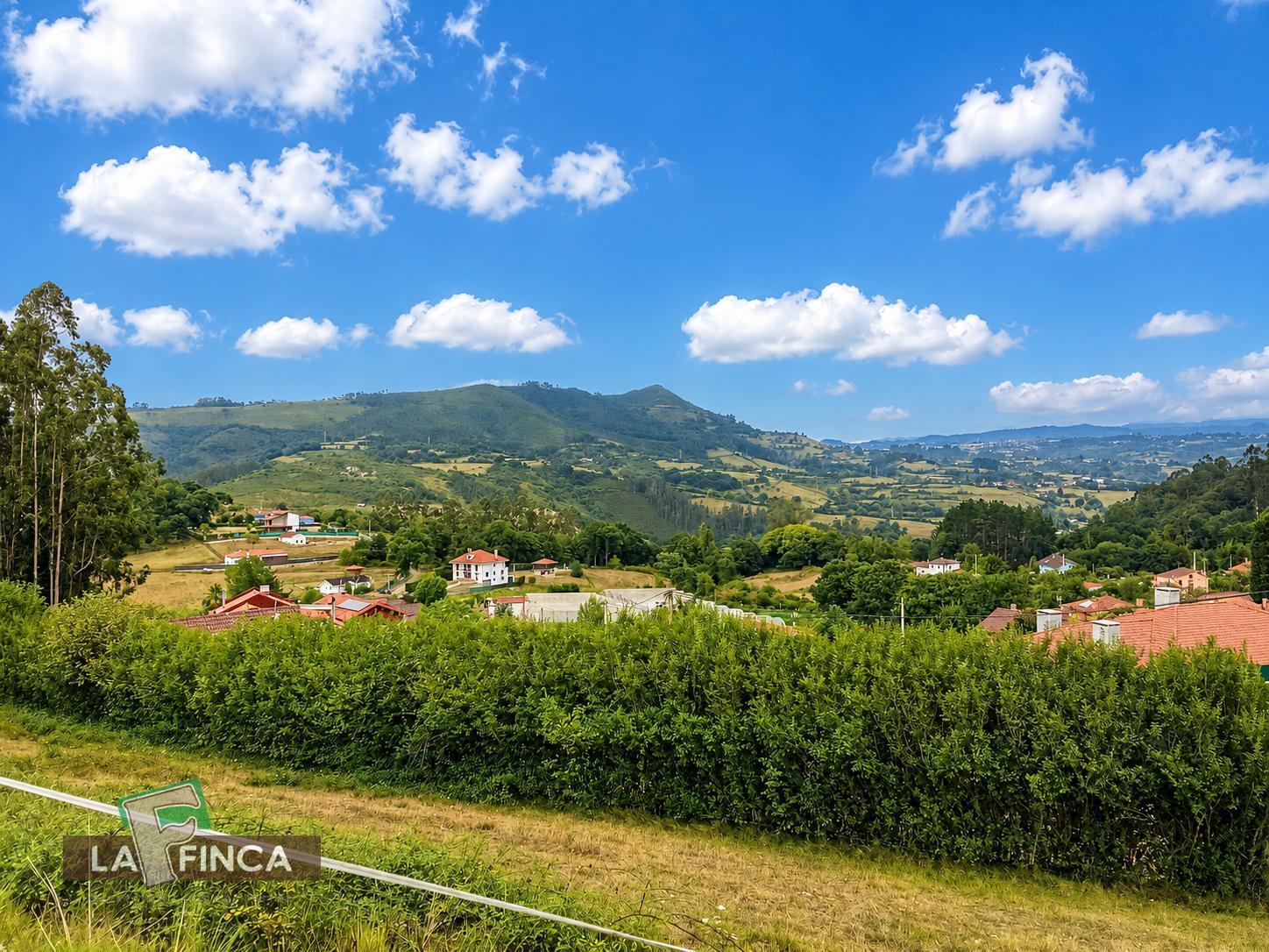 Venta de terreno en Las Regueras