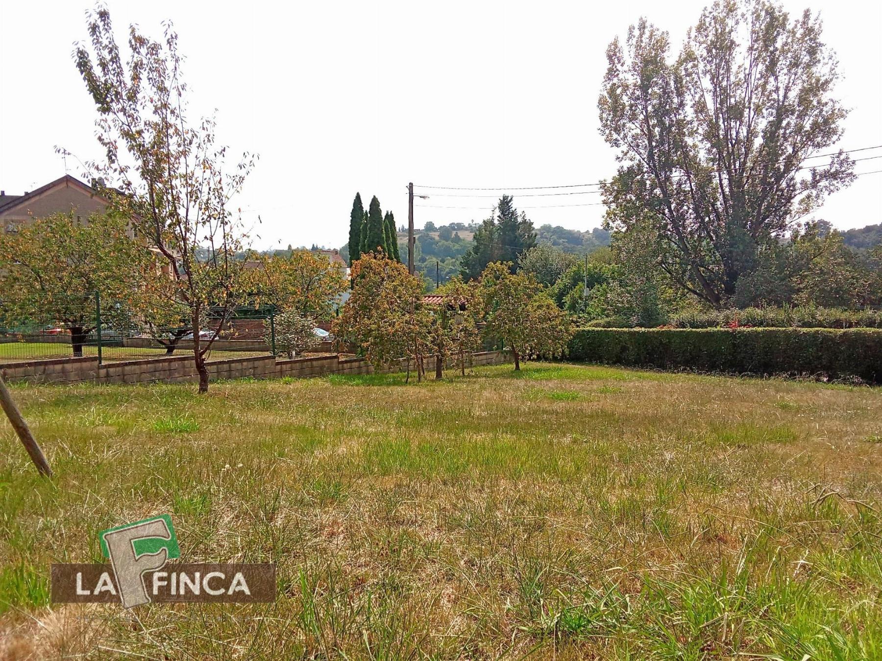 Venta de terreno en Oviedo