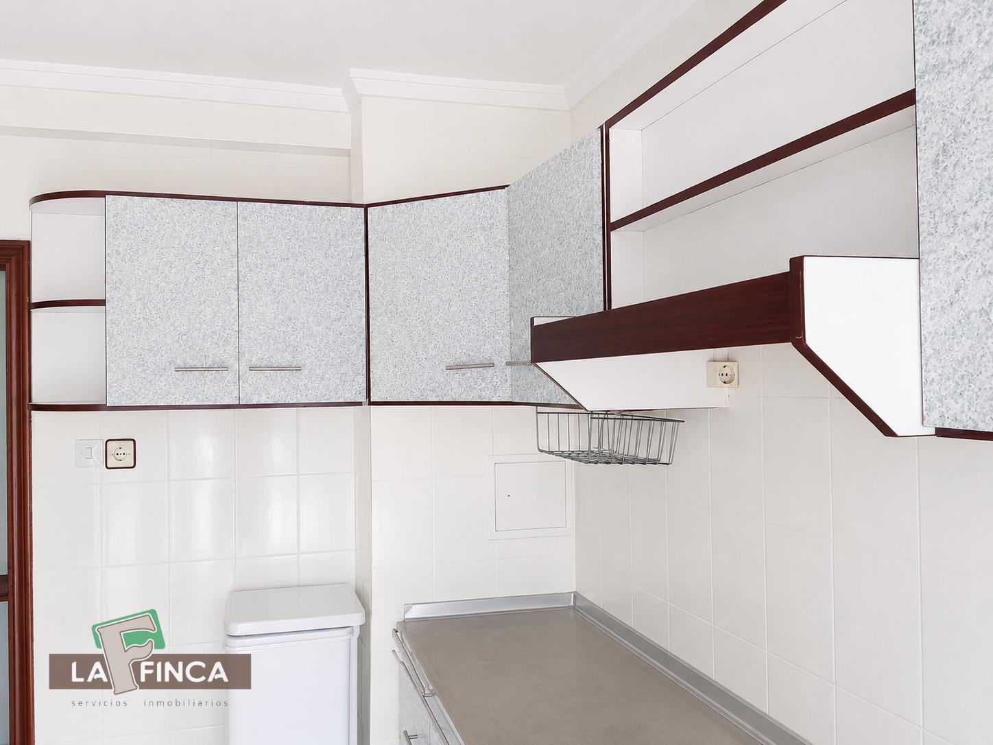 For sale of flat in Gijón