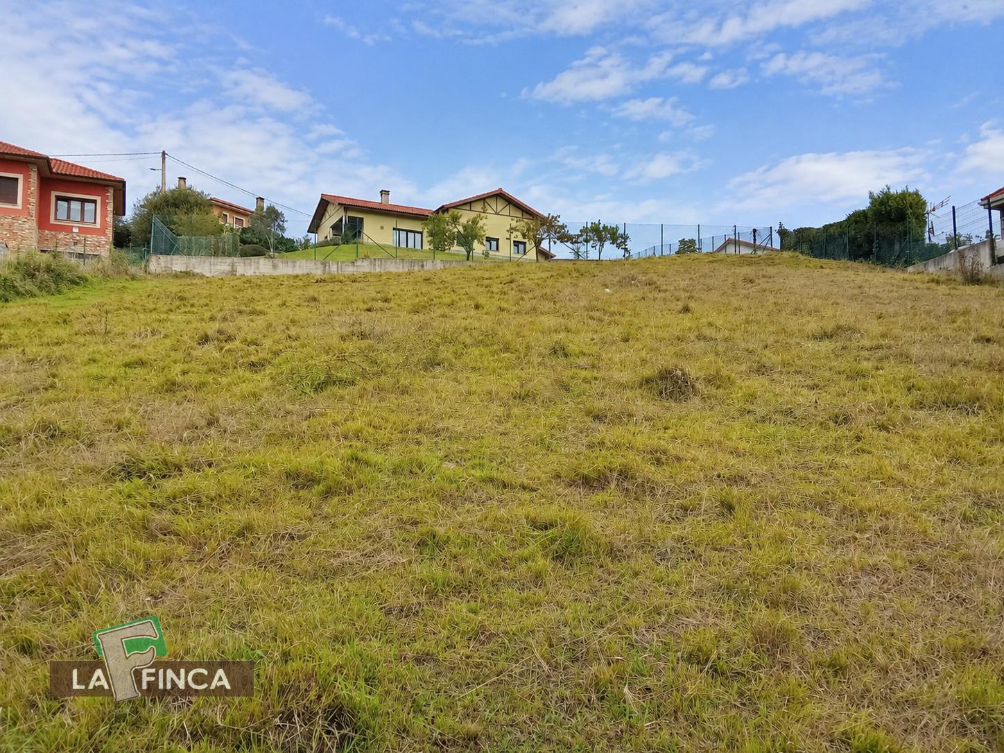 Venta de terreno en Corvera
