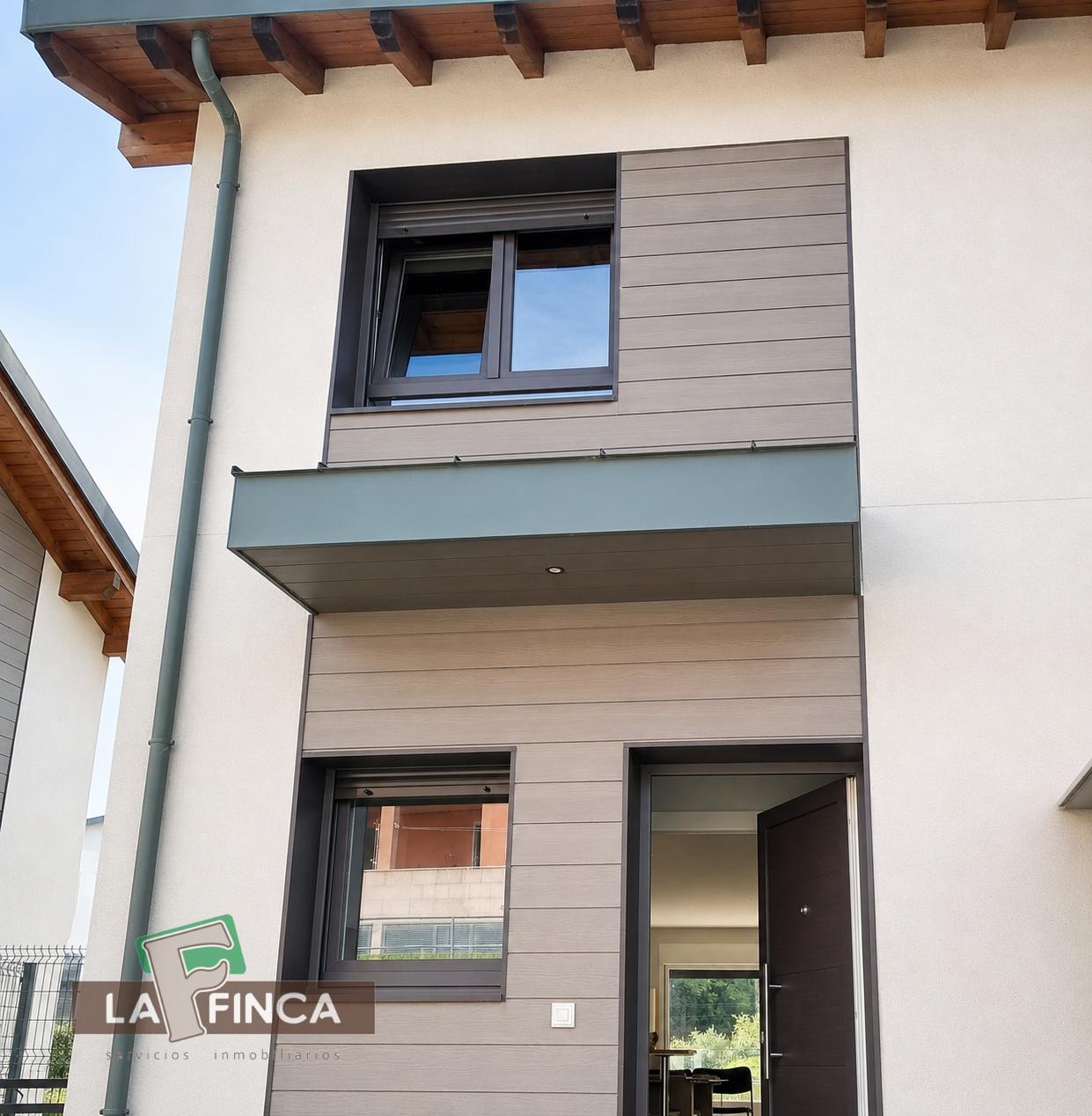 Venta de chalet en Caravia