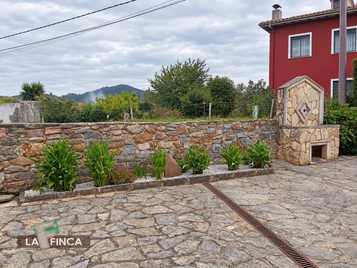 Venta de casa en Pravia