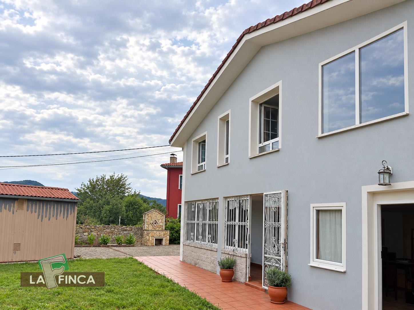Venta de casa en Pravia