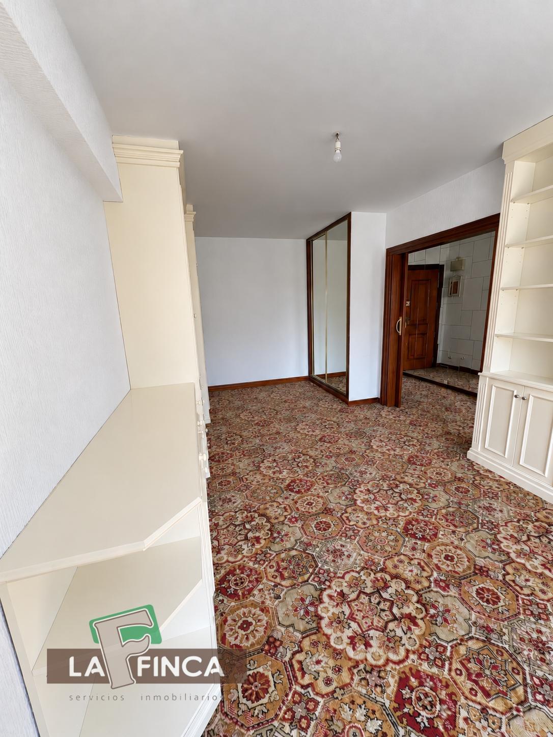 Venta de piso en Oviedo