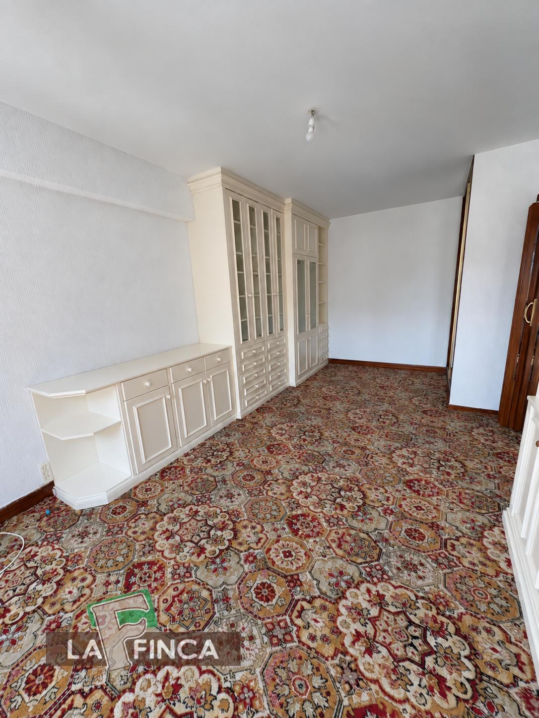 Venta de piso en Oviedo