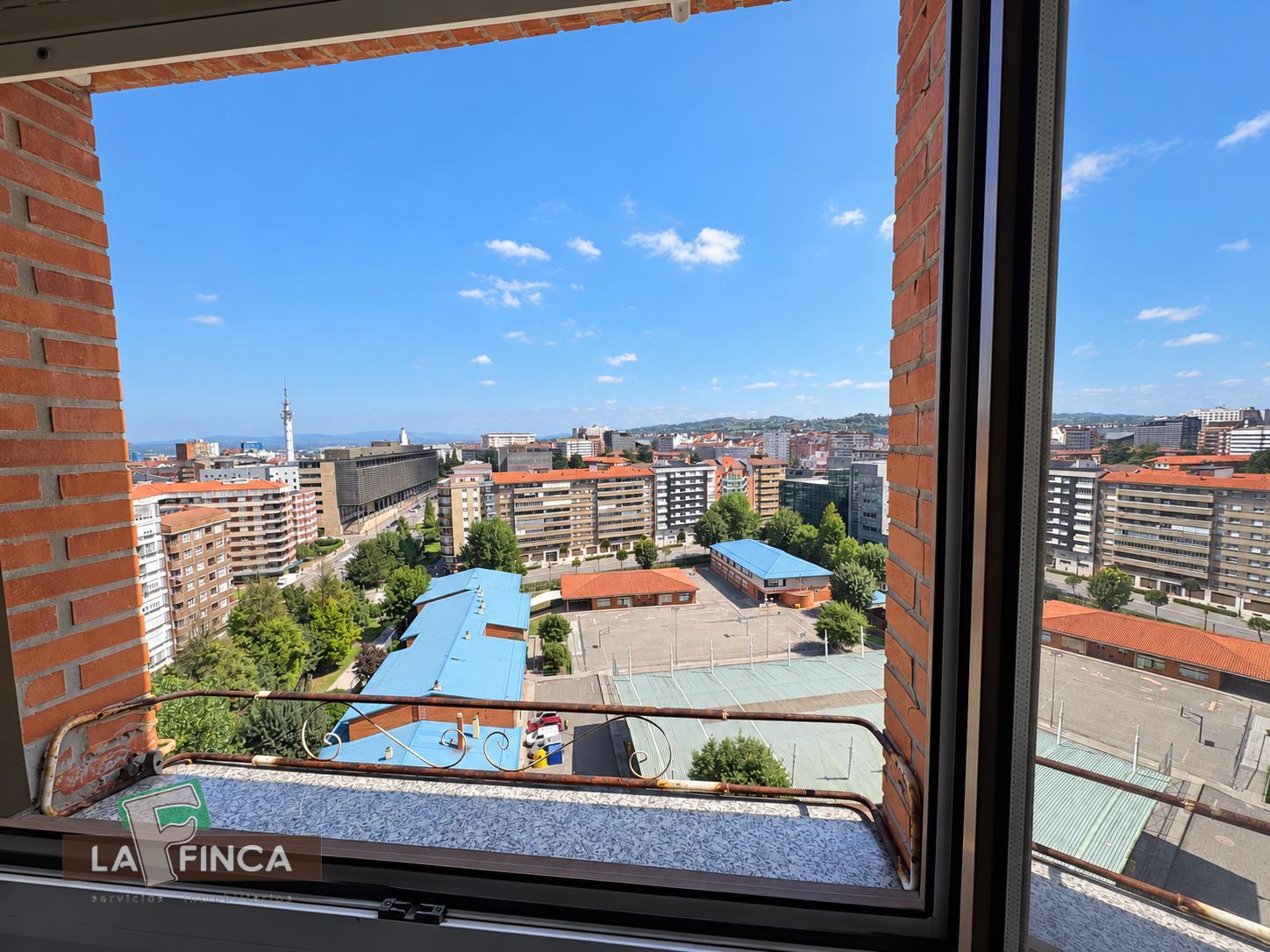 Venta de piso en Oviedo