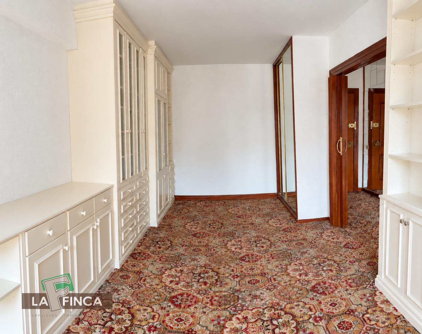 Venta de piso en Oviedo
