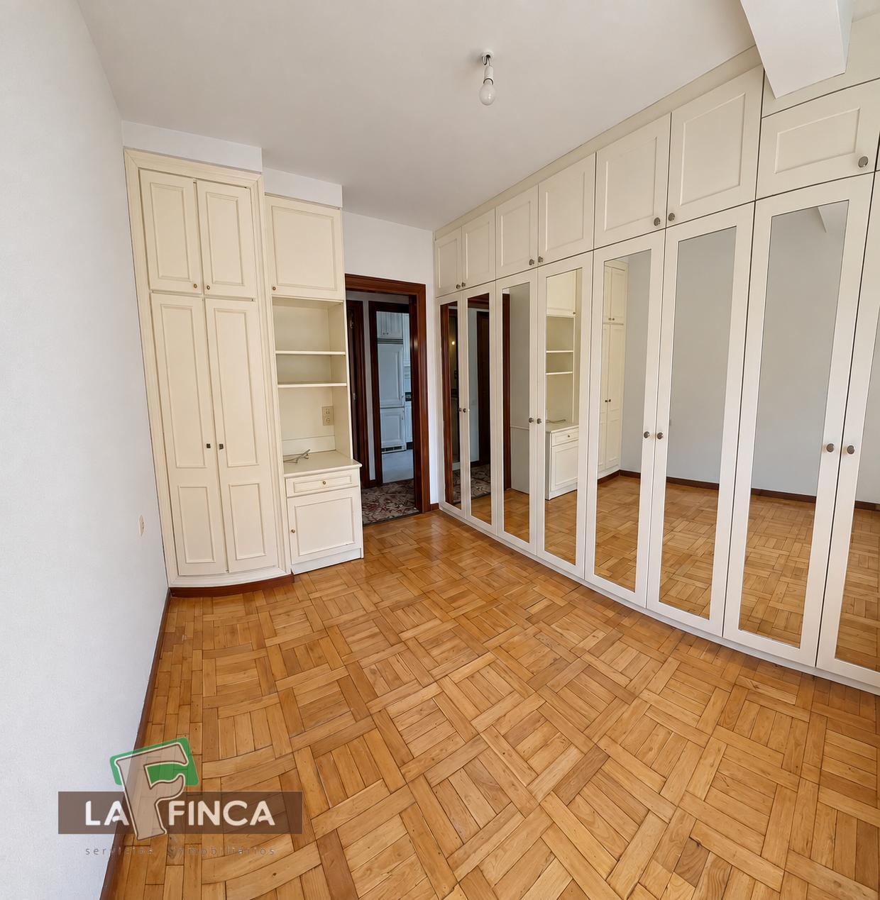 Venta de piso en Oviedo