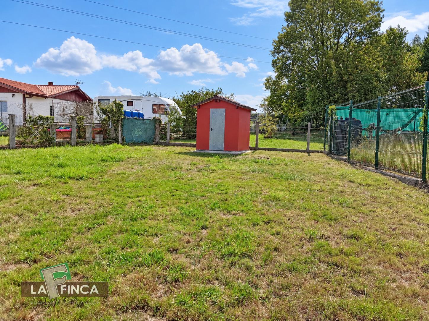 Venta de terreno en Villaviciosa