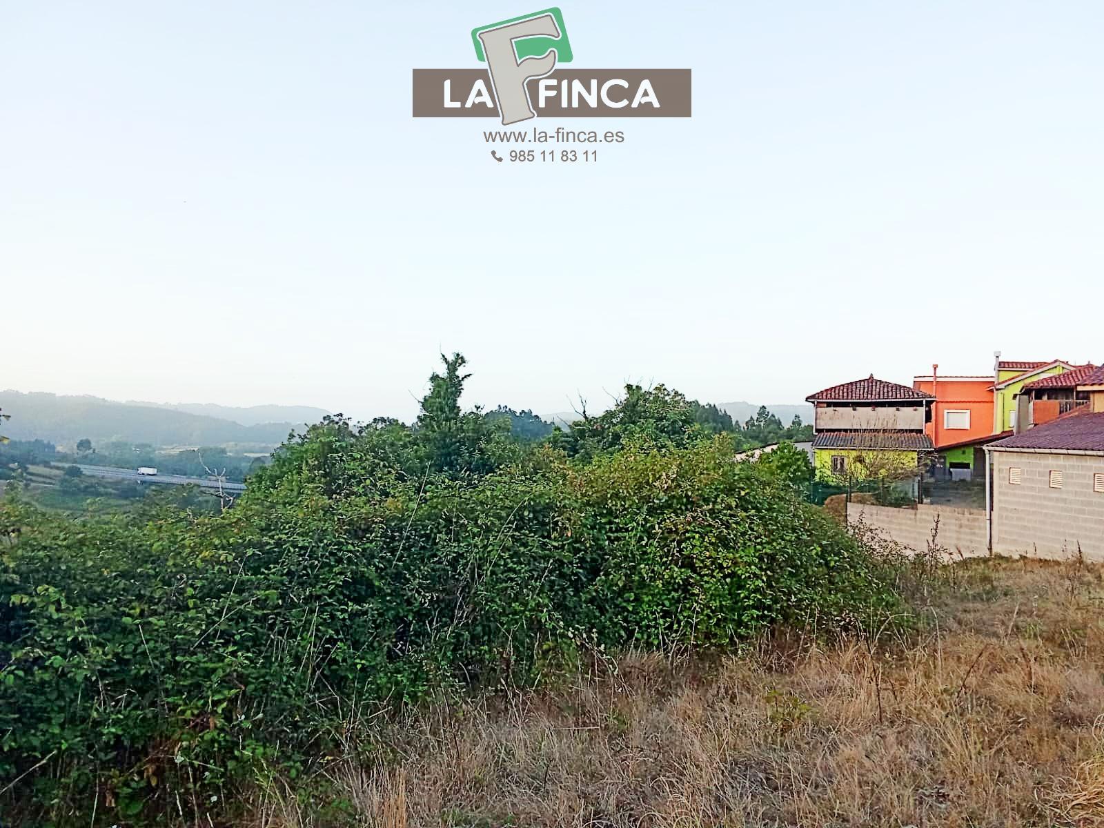 Venta de terreno en Pravia