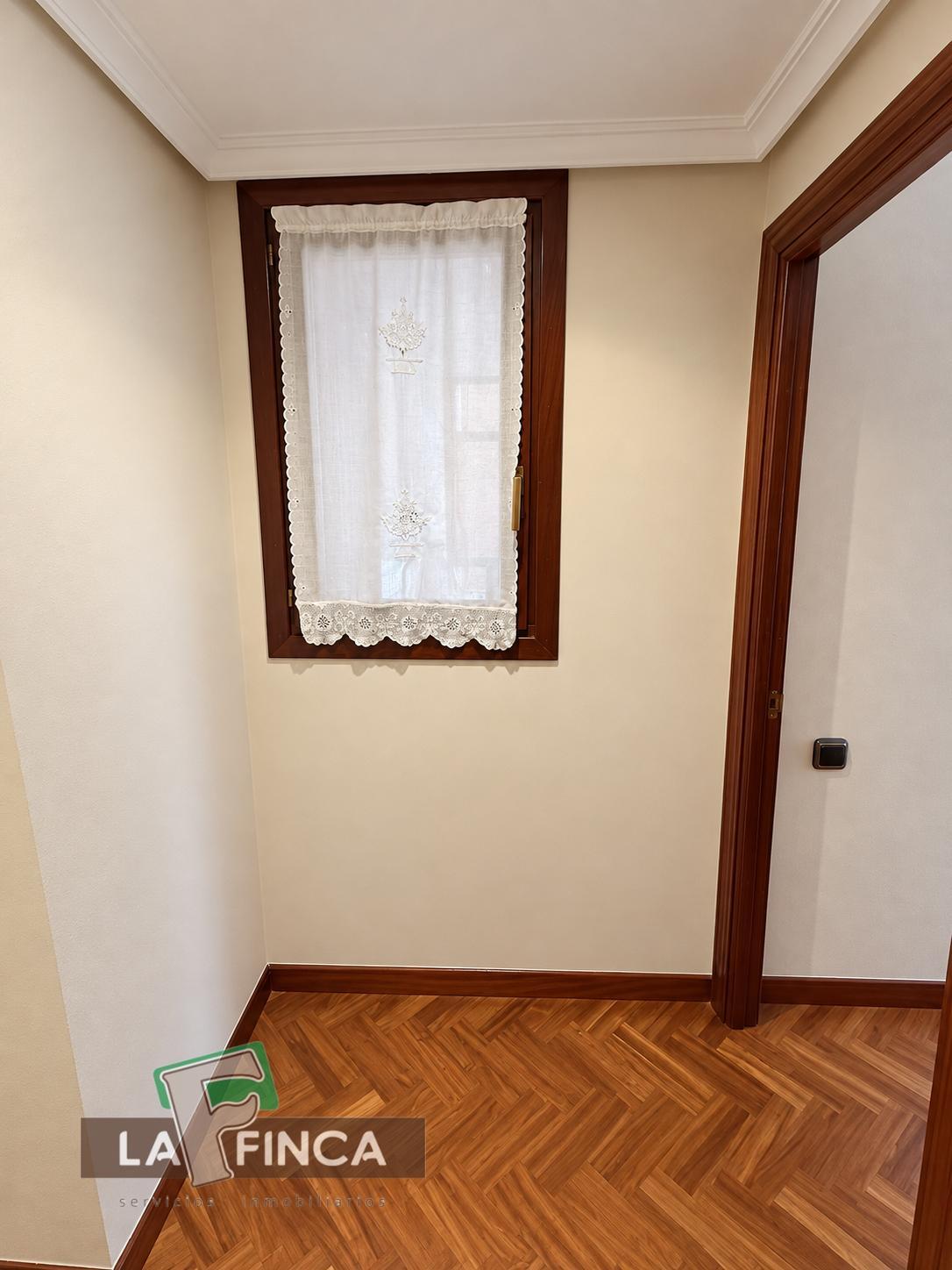 Venta de piso en Oviedo