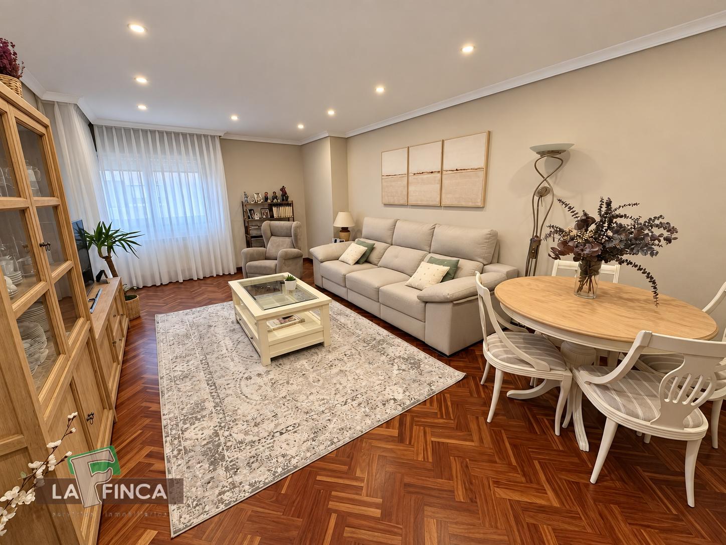 Venta de piso en Oviedo