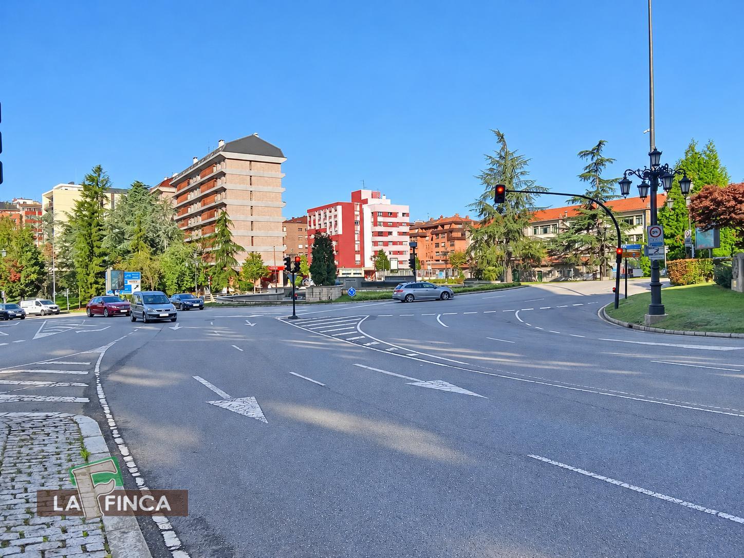 Venta de estudio en Oviedo