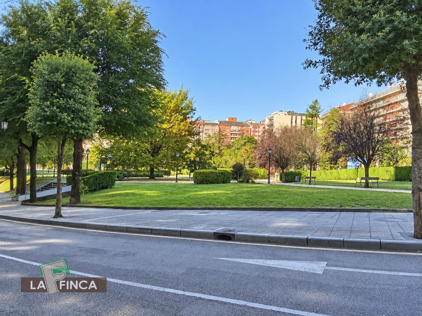 Venta de estudio en Oviedo