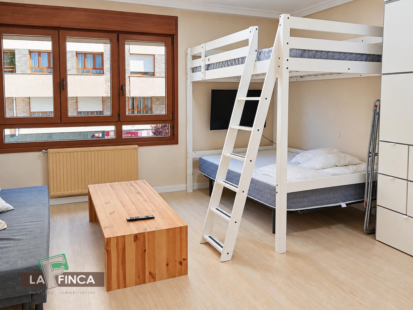 Venta de estudio en Oviedo