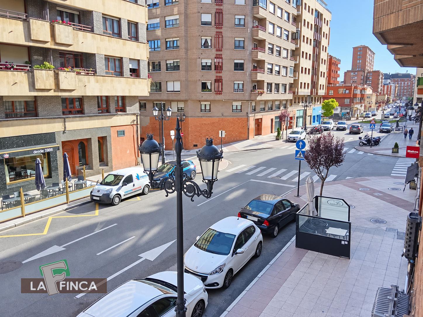 Venta de estudio en Oviedo