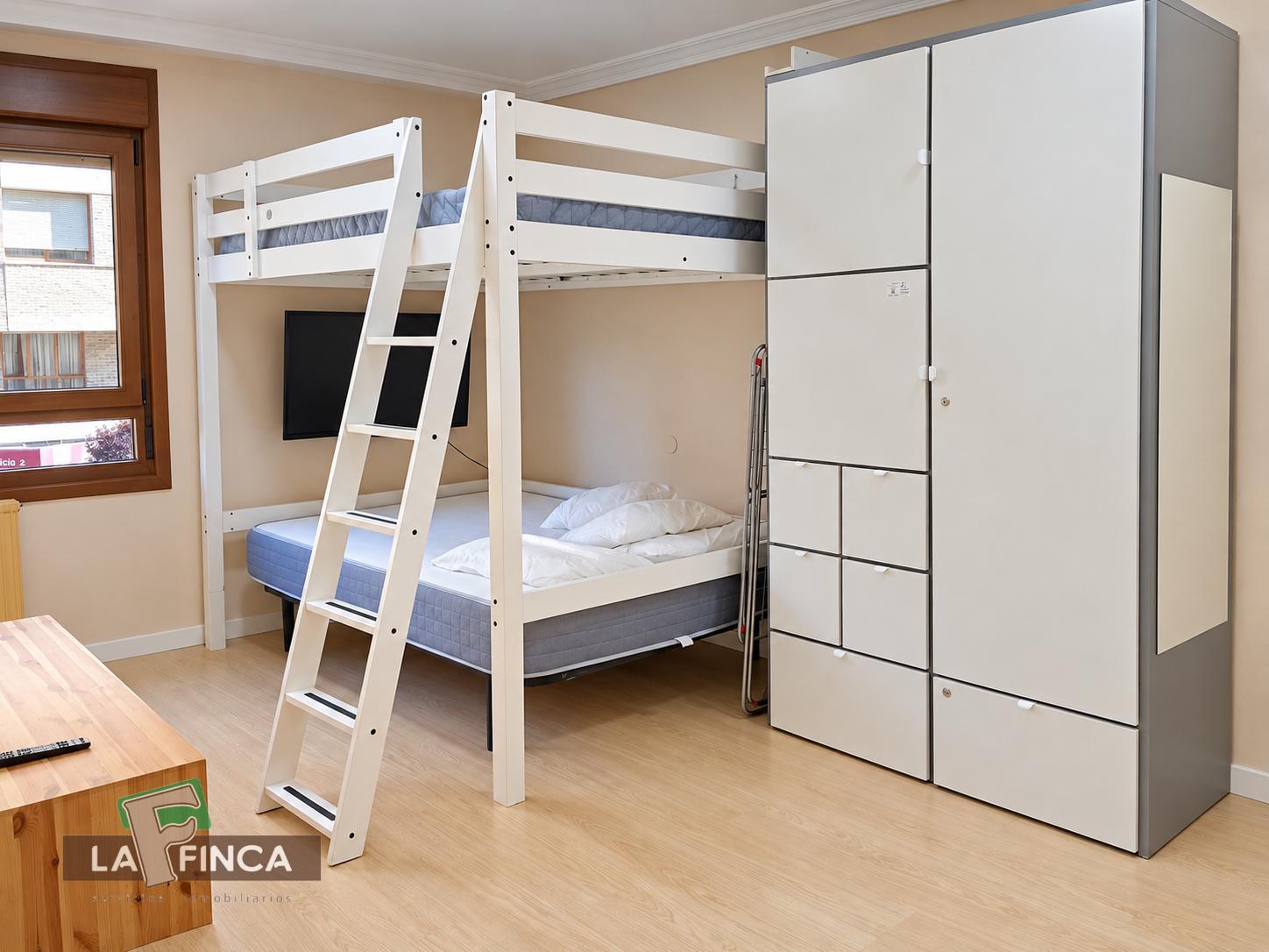 Venta de estudio en Oviedo