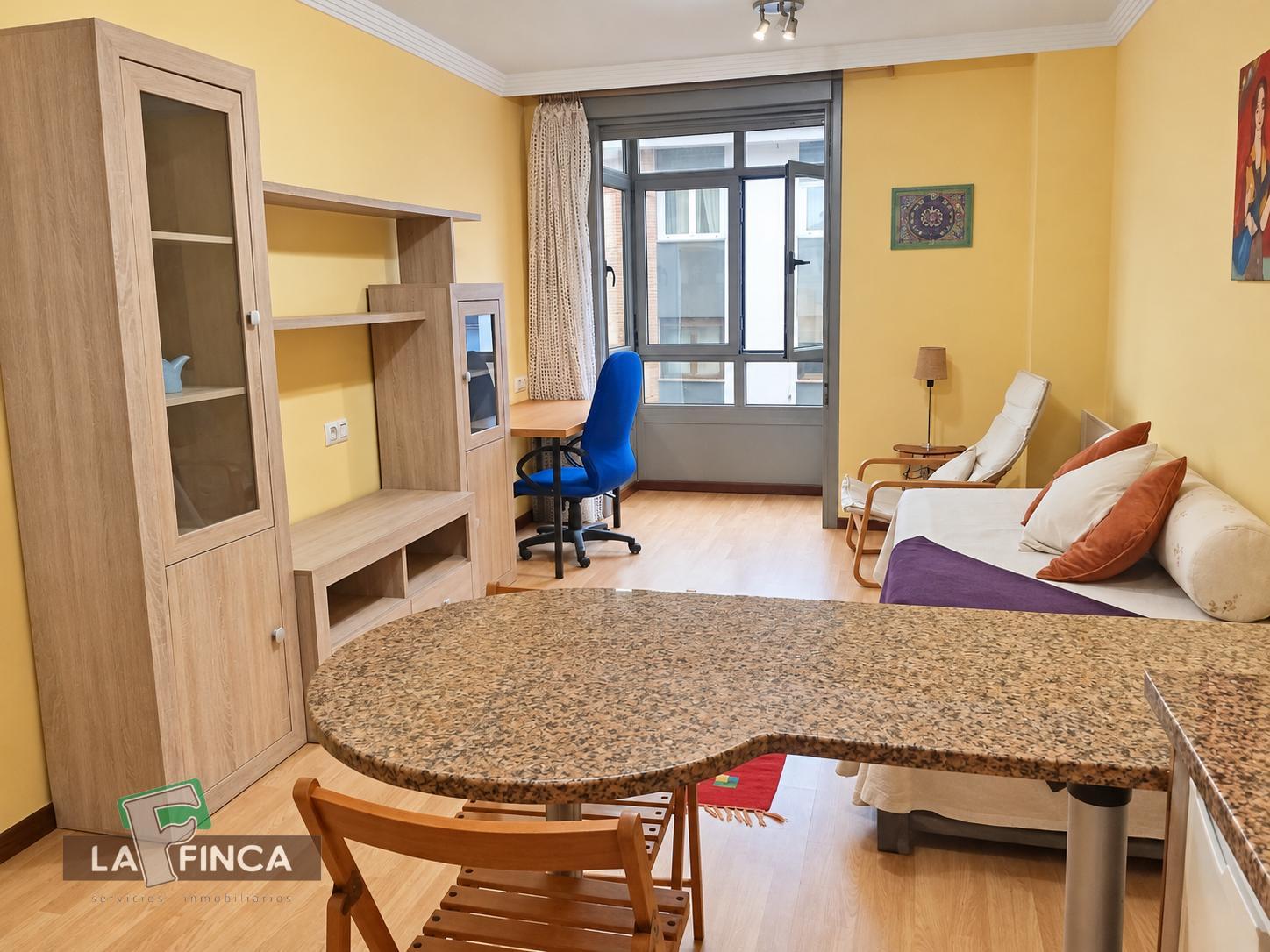 Venta de estudio en Oviedo