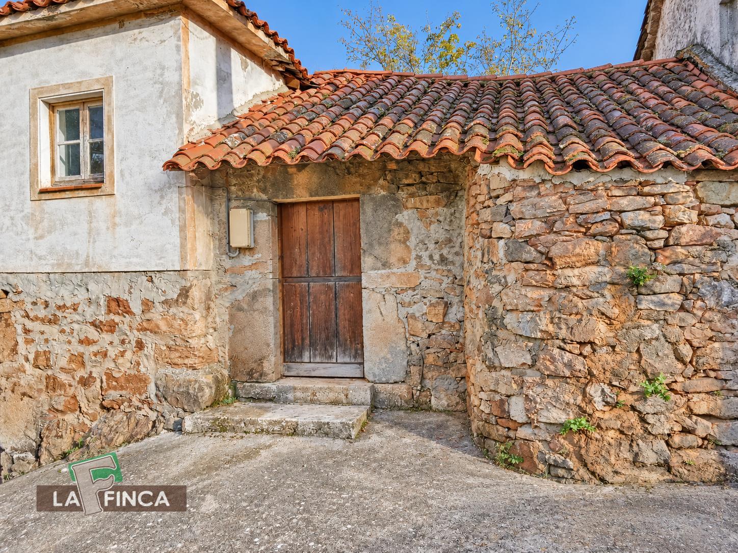 Venta de casa en Belmonte de Miranda