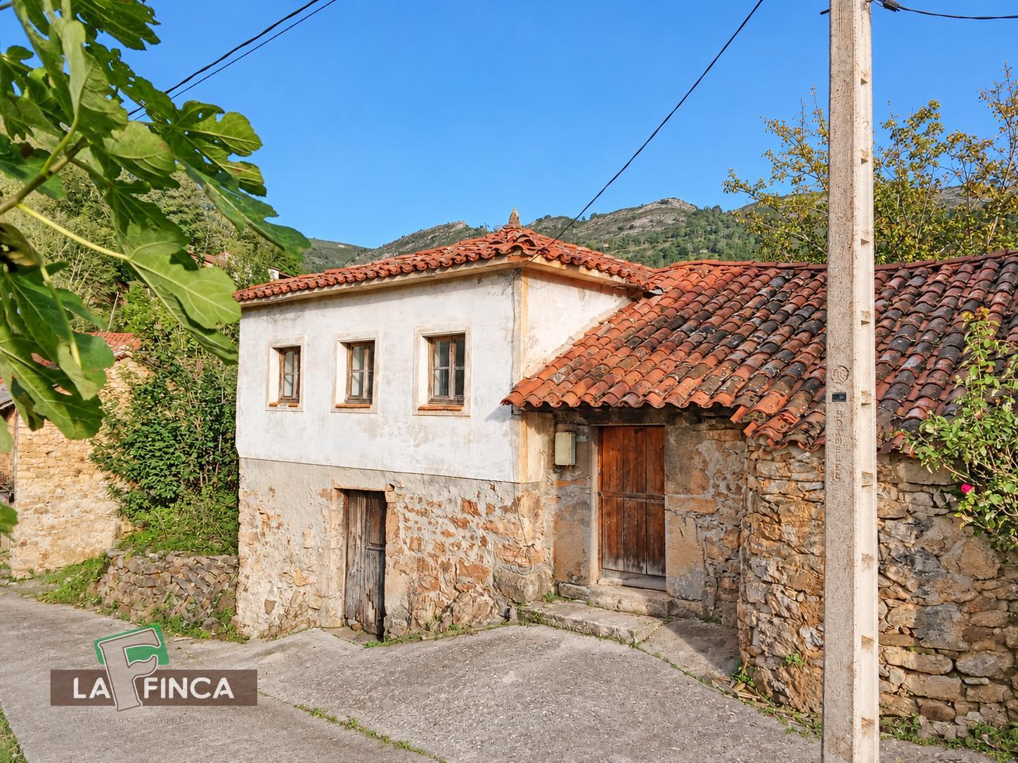 Venta de casa en Belmonte de Miranda