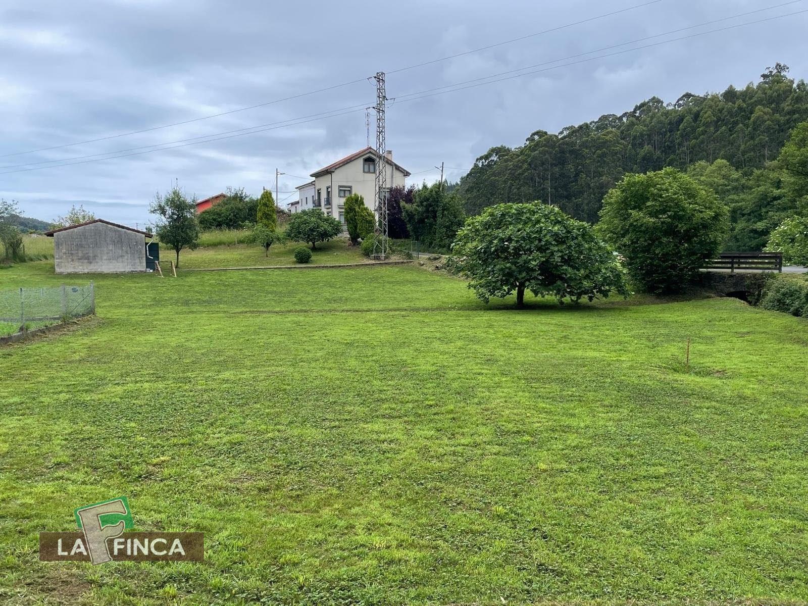 Venta de terreno en Castrillón