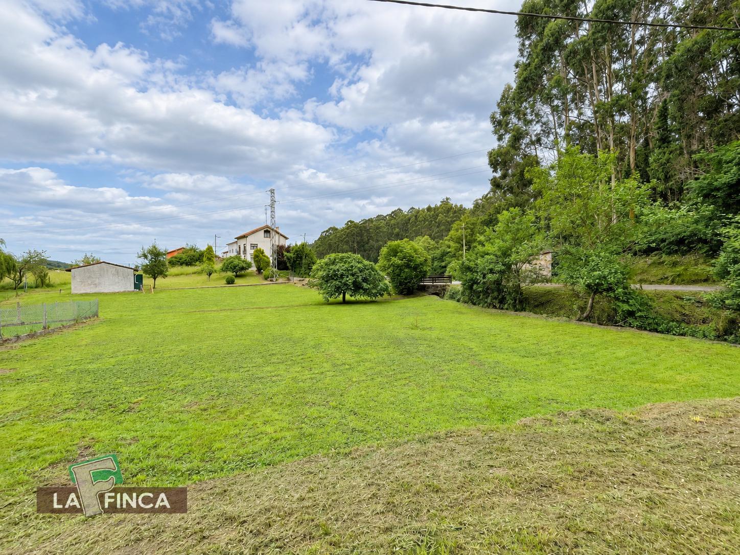 Venta de terreno en Castrillón