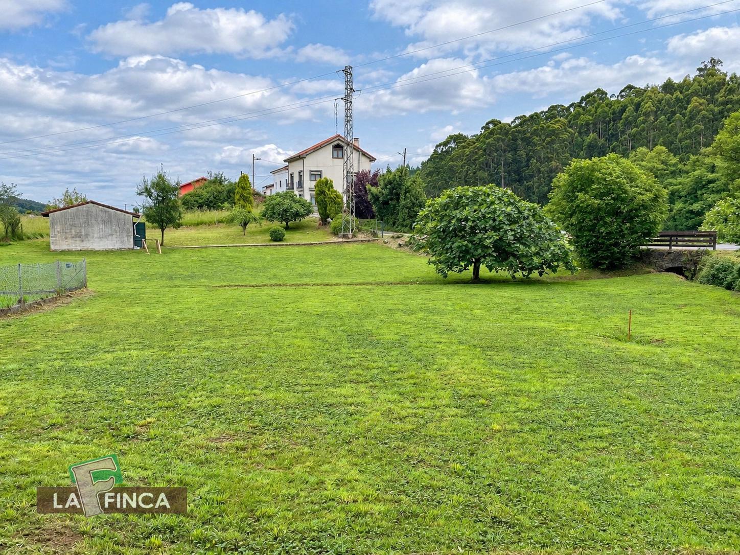 Venta de terreno en Castrillón