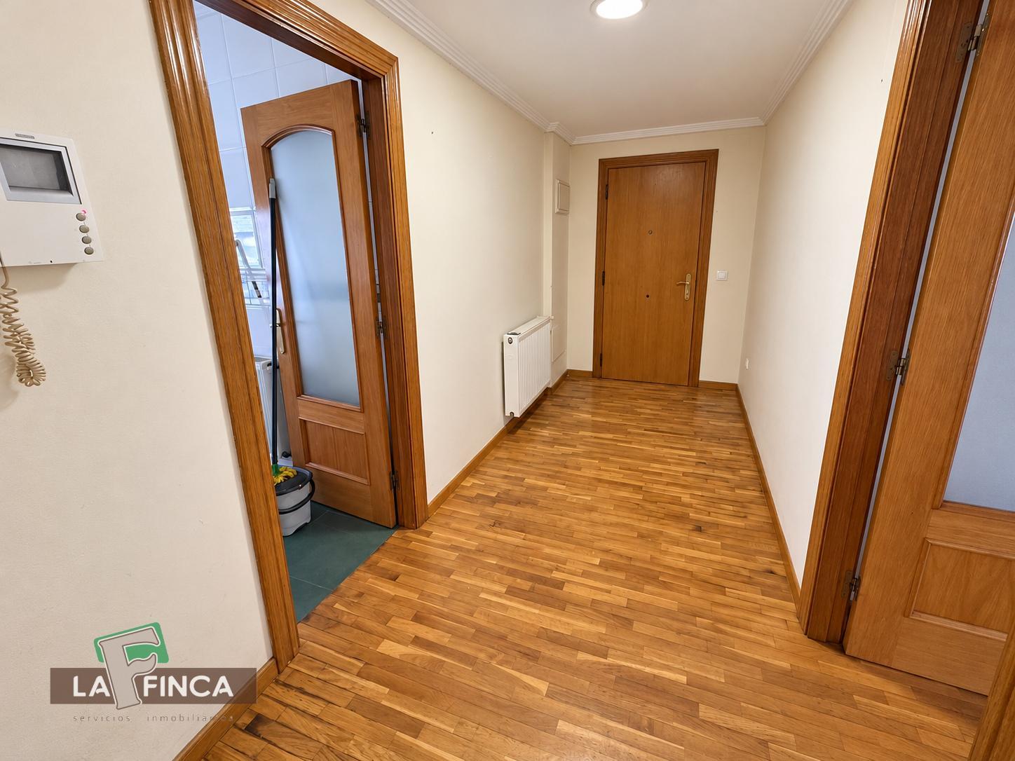 Venta de piso en Lugones