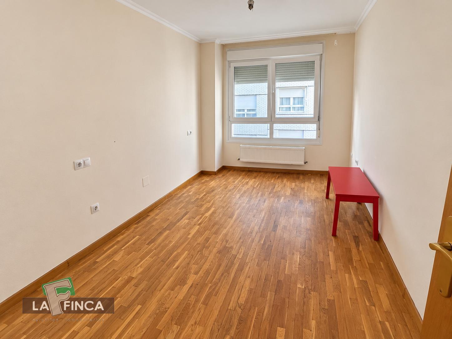 Venta de piso en Lugones