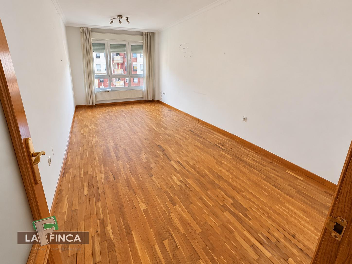 Venta de piso en Lugones