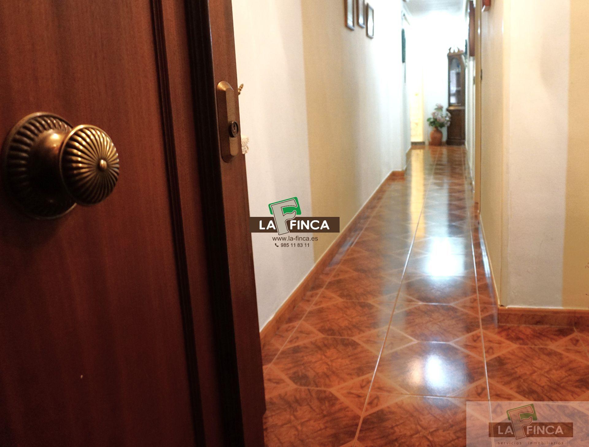 For sale of flat in Oviedo