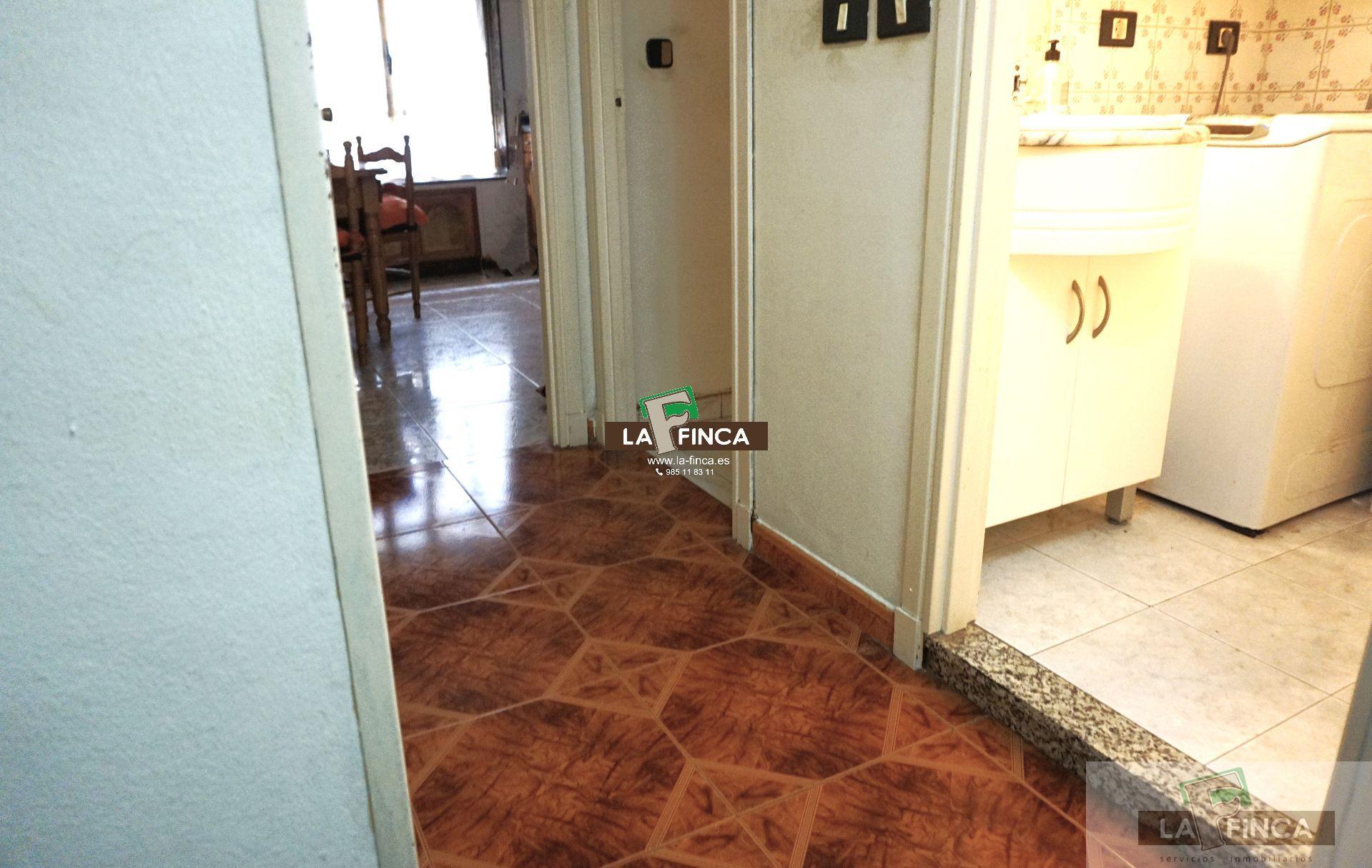 For sale of flat in Oviedo