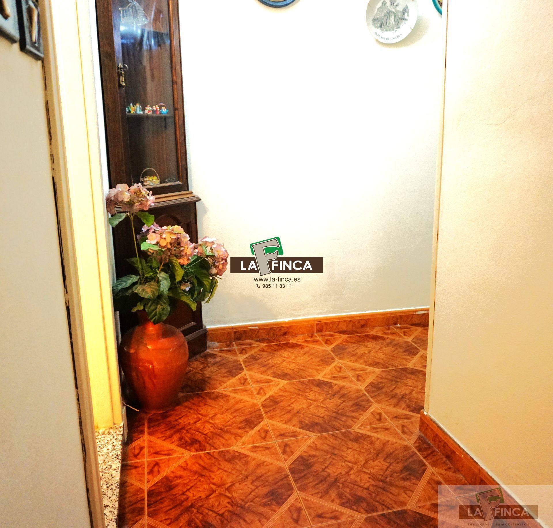 For sale of flat in Oviedo