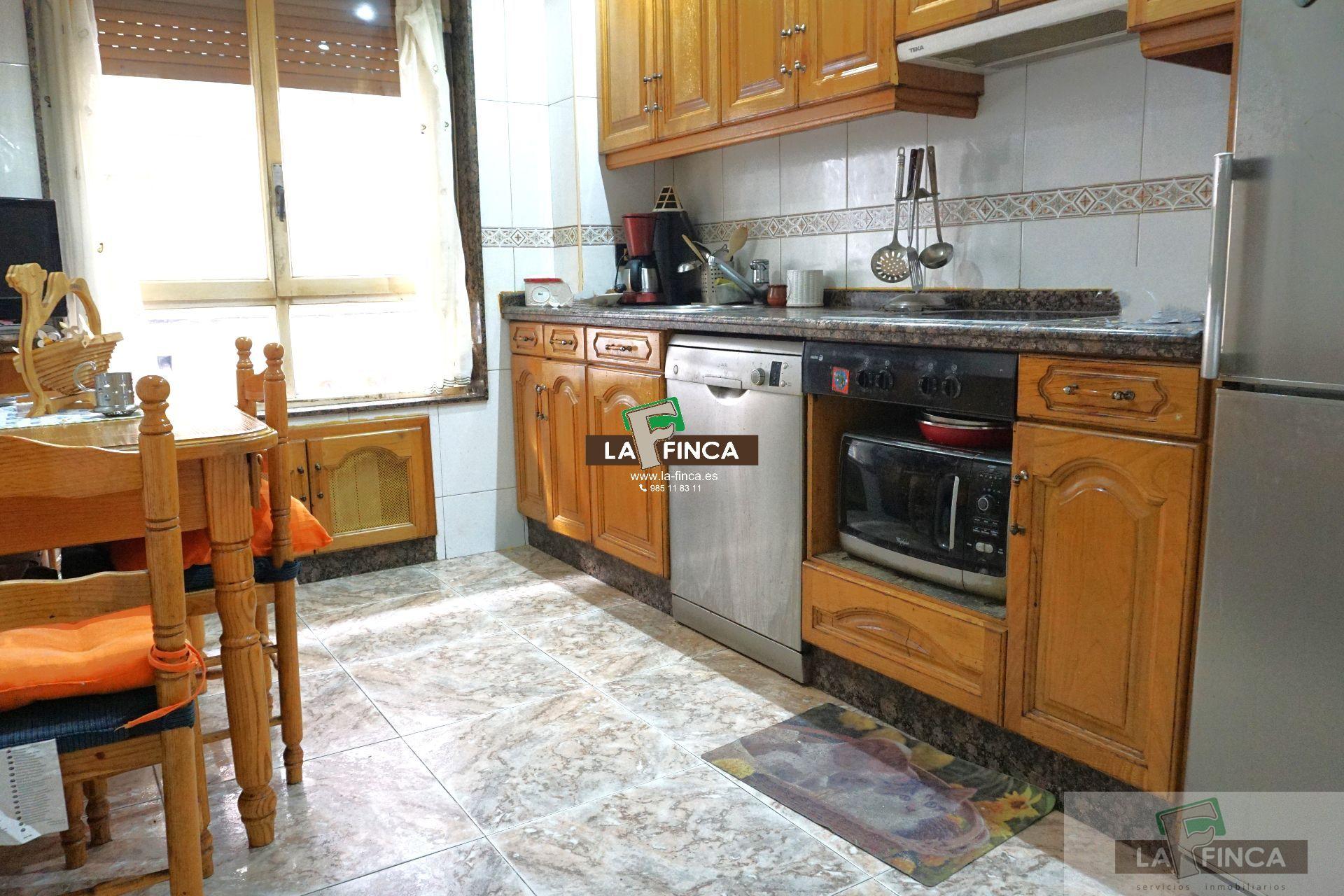 For sale of flat in Oviedo