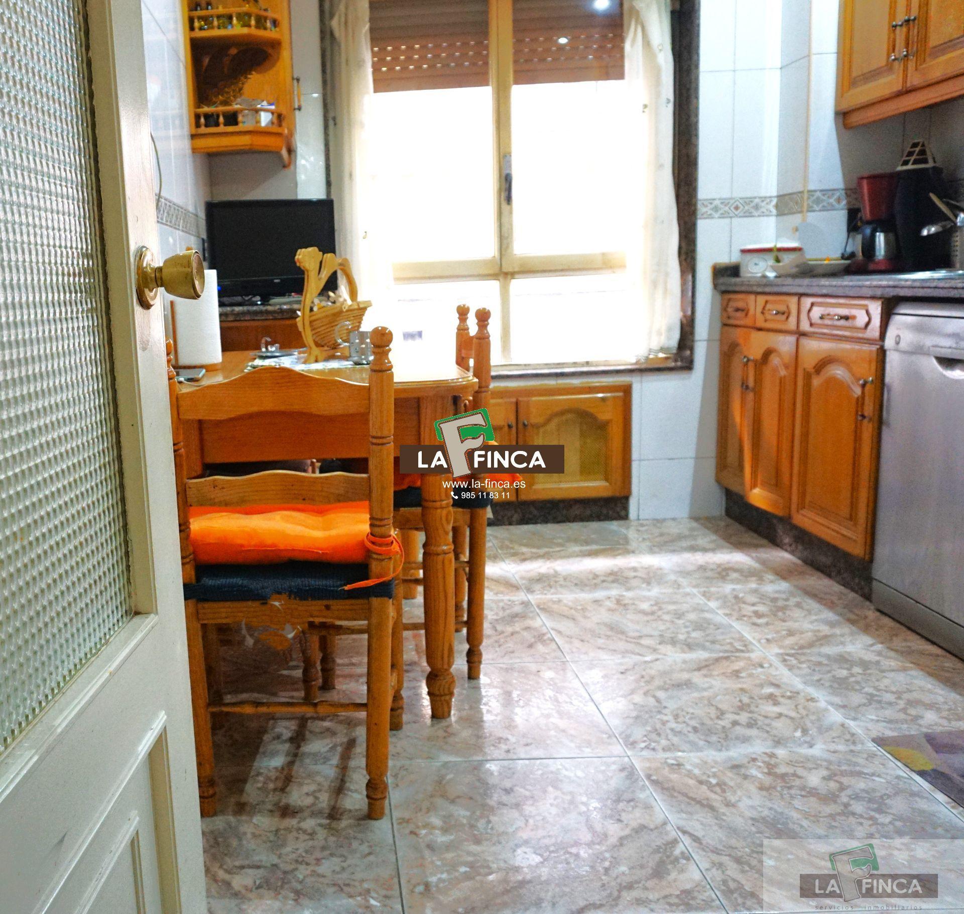 For sale of flat in Oviedo