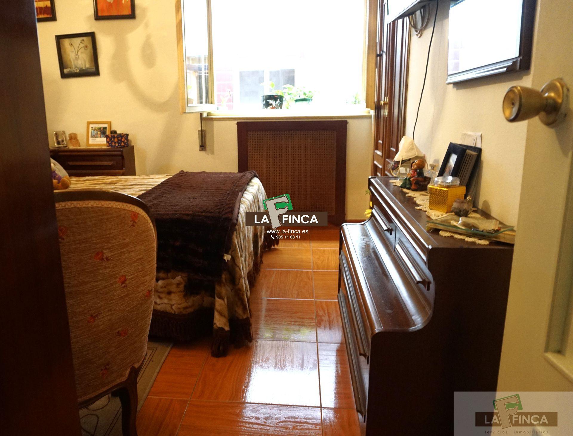 For sale of flat in Oviedo