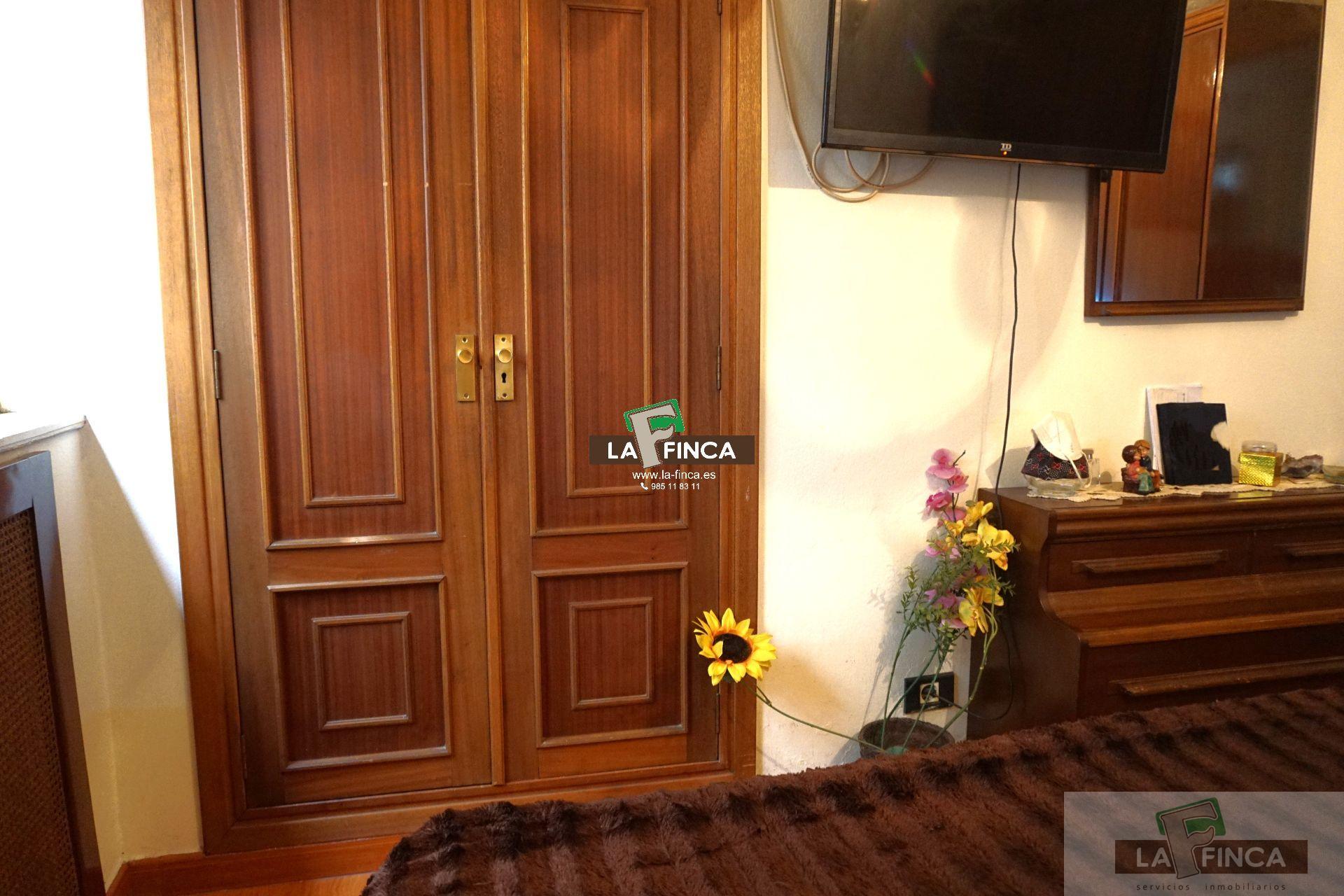 For sale of flat in Oviedo