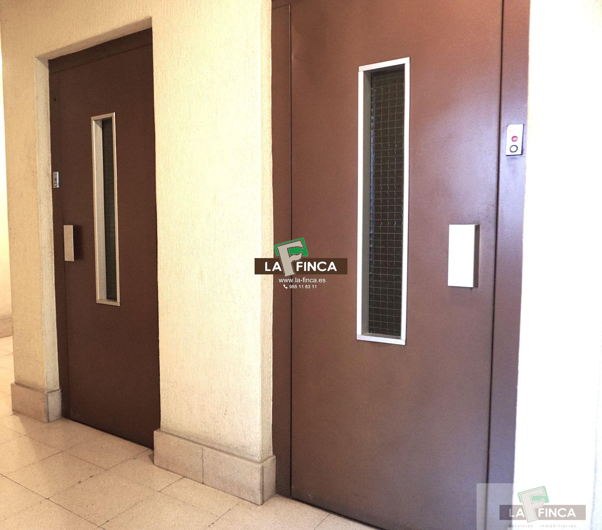 For sale of flat in Oviedo