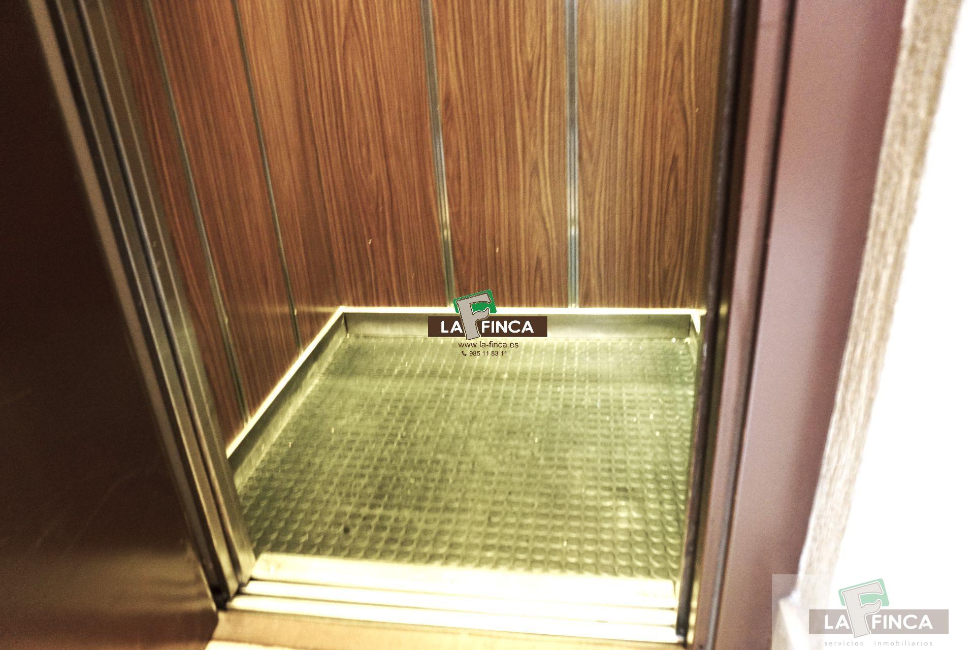 For sale of flat in Oviedo