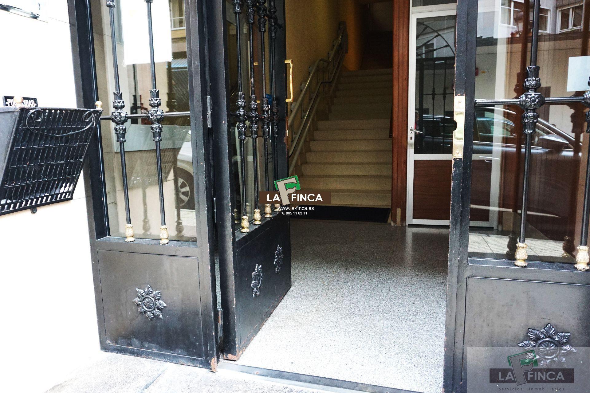 For sale of flat in Oviedo