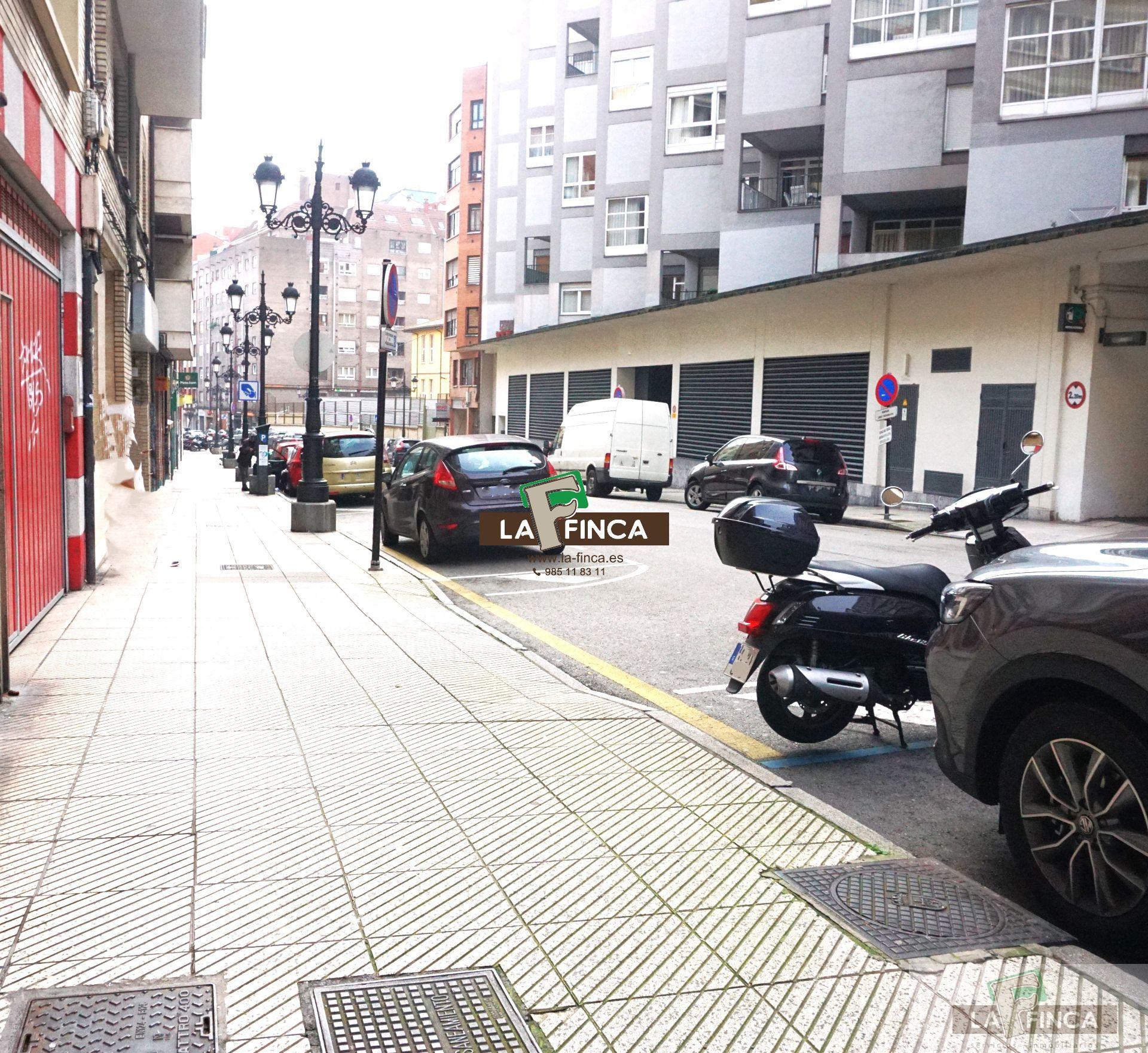 For sale of flat in Oviedo
