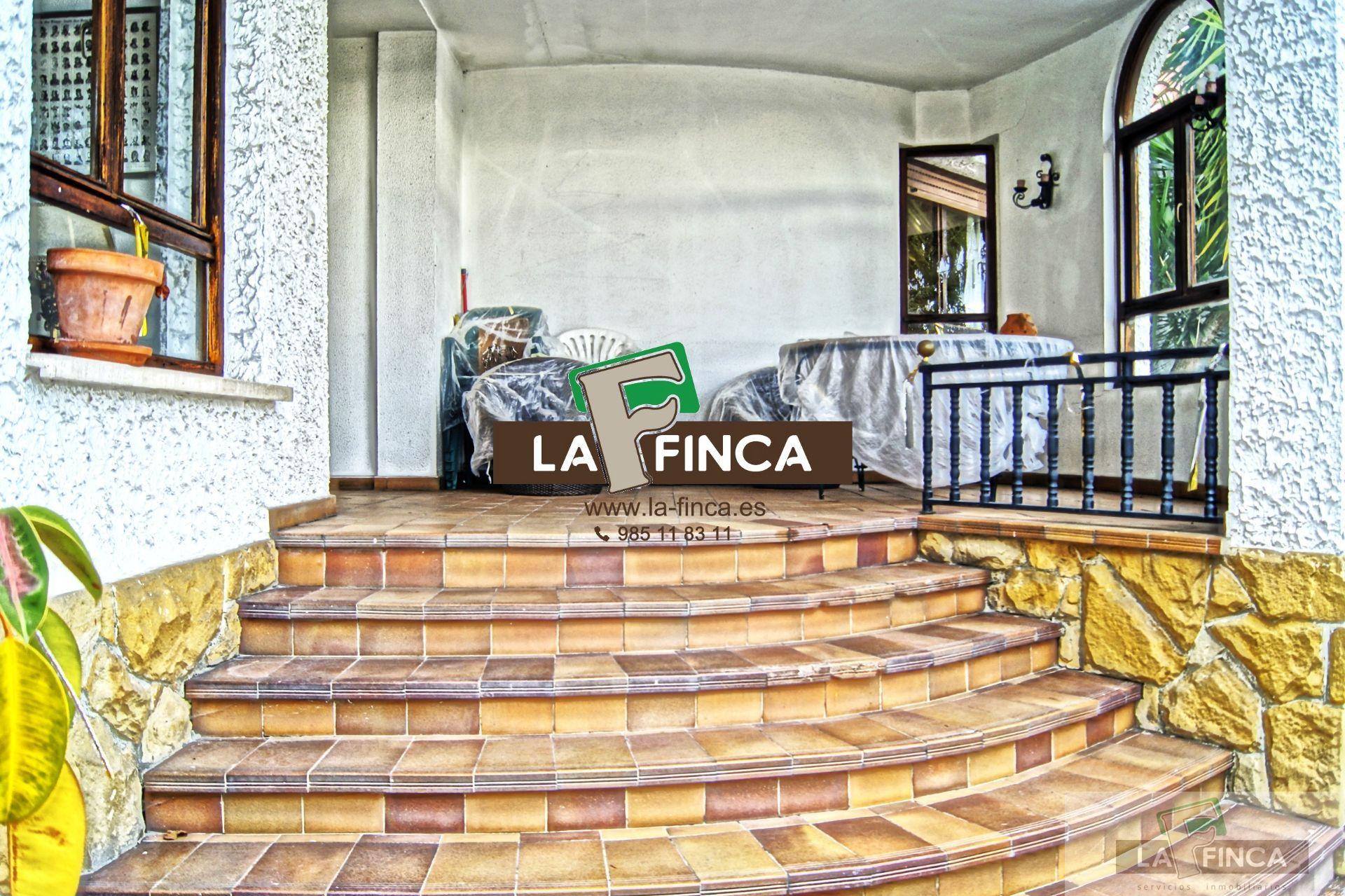 For sale of villa in Siero