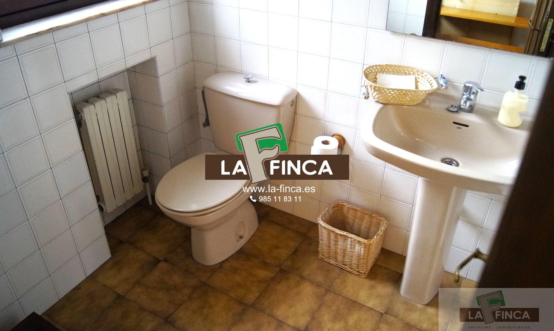 For sale of villa in Siero